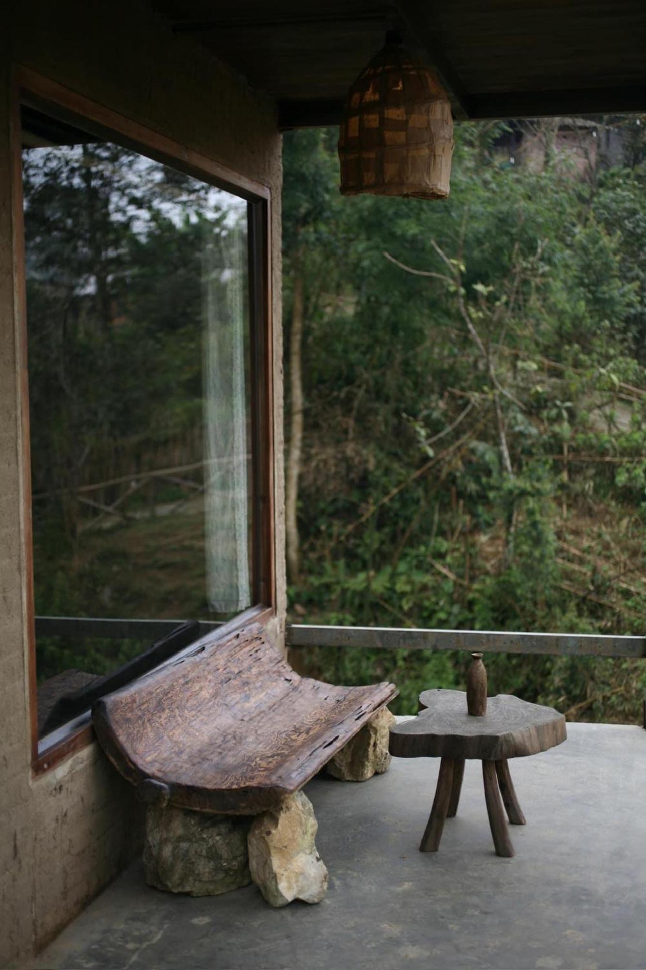 La Maison - *